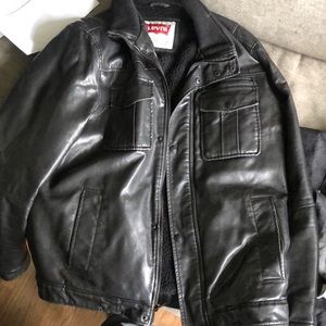 Levi’s genuine lines leather jacked
